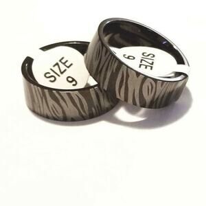 New‎ stainless steel tiger striped ring size 10
